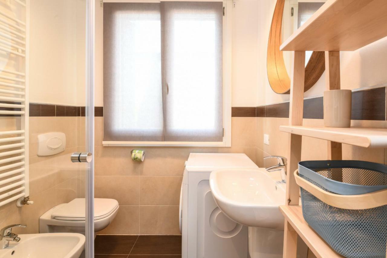 My Peschiera Family Home Deluxe Пескиера дел Гарда Екстериор снимка